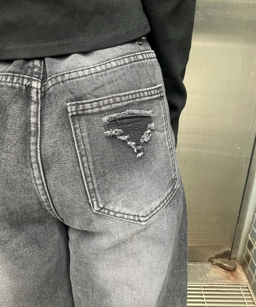 .KOM(ドットコム)の「A'GEM/9 × .kom 『.KOM/ドットケーオーエム』 Grunge Style Baggy Distressed Jeans/グランジスタイル ダメージバギーデニム(デニムパンツ・レディース・ブラック・S/M)」の9枚目の写真