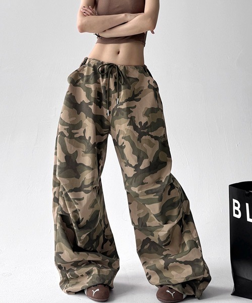 Ressaca（レサーカ）の「ワイドシルエットカモフラージュ柄パンツ（その他パンツ・レディース・カモフラージュ/グレー系カモフラージュ・M/L）」の3枚目の写真