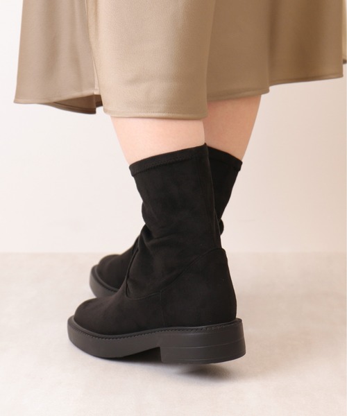 artemis by DIANA（アルテミスバイダイアナ）の「【軽量】厚底 ストレッチショートブーツ（ブーツ・レディース・ブラック/ブラック系その他・22.5cm/23.0cm/23.5cm/24.0cm/24.5cm/25.0cm/22.0cm）」の12枚目の写真