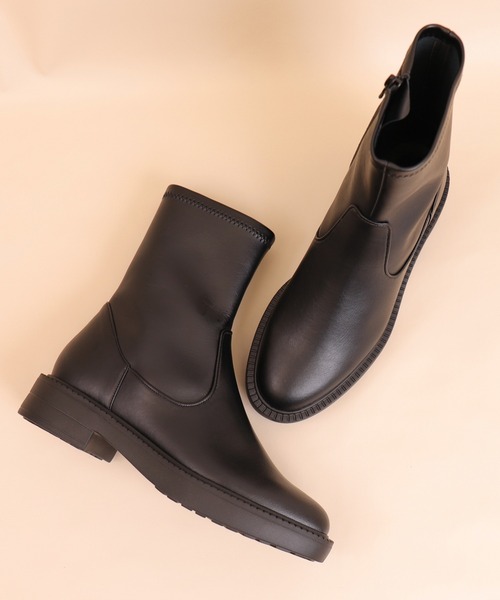 artemis by DIANA（アルテミスバイダイアナ）の「【軽量】厚底 ストレッチショートブーツ（ブーツ・レディース・ブラック/ブラック系その他・22.5cm/23.0cm/23.5cm/24.0cm/24.5cm/25.0cm/22.0cm）」の3枚目の写真