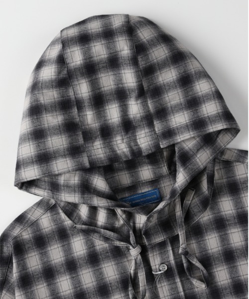 Right-on（ライトオン）の「【BEVERLY HILLS POLO CLUB】フードシャツ (短丈/ルーズシルエット/ネルチェック/フード/シャツパーカー/レイヤード/保温性/軽やか/前立てボタン/カジュアル)（シャツ/ブラウス・レディース・グレー/ブルー・L/M）」の5枚目の写真