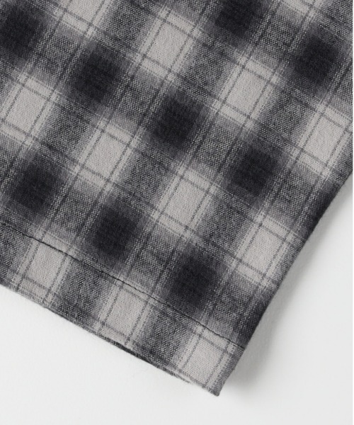 Right-on（ライトオン）の「【BEVERLY HILLS POLO CLUB】フードシャツ (短丈/ルーズシルエット/ネルチェック/フード/シャツパーカー/レイヤード/保温性/軽やか/前立てボタン/カジュアル)（シャツ/ブラウス・レディース・グレー/ブルー・L/M）」の7枚目の写真