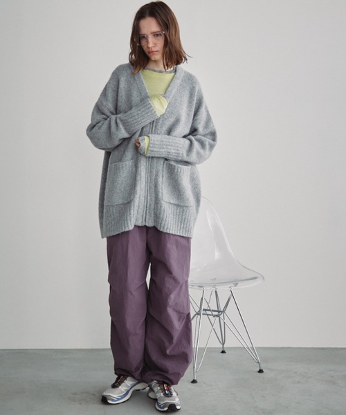 Auntie Rosa Holiday(アンティローザホリデー)の「Vネックジップカーディガン(カーディガン/ボレロ・レディース・グレー/ピンク/ブラック・FREE)」の21枚目の写真