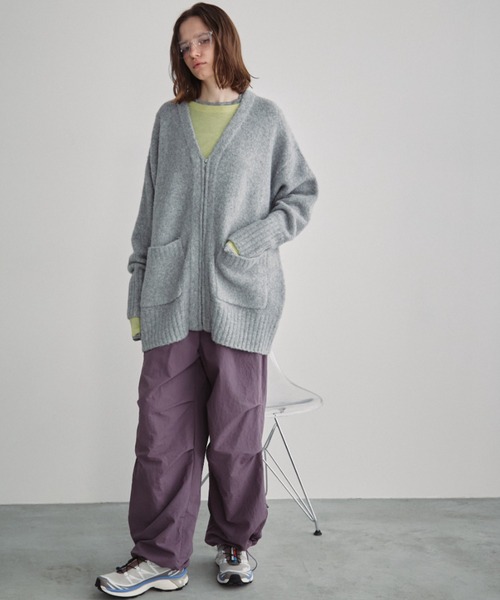 Auntie Rosa Holiday(アンティローザホリデー)の「Vネックジップカーディガン(カーディガン/ボレロ・レディース・グレー/ピンク/ブラック・FREE)」の20枚目の写真