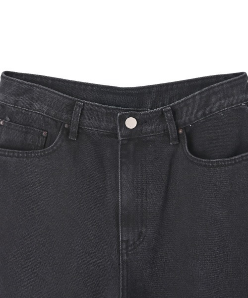 marjour（マージュール）の「DENIM BERMUDA SHORTS（デニムパンツ・レディース・ブラック・M）」の15枚目の写真