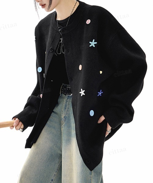 Dalfwin（ダールフィン）の「韓国ファッション ランダムボタンデザインニットカーディガン（カーディガン/ボレロ・レディース・ブラック/グレー・FREE）」の9枚目の写真