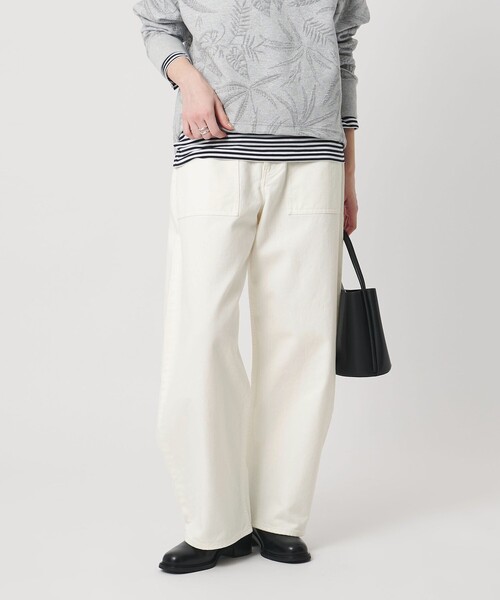 UNITED ARROWS（ユナイテッドアローズ）の「フラップポケット デニムパンツ（デニムパンツ・レディース・ネイビー/ホワイト・36/38）」の2枚目の写真