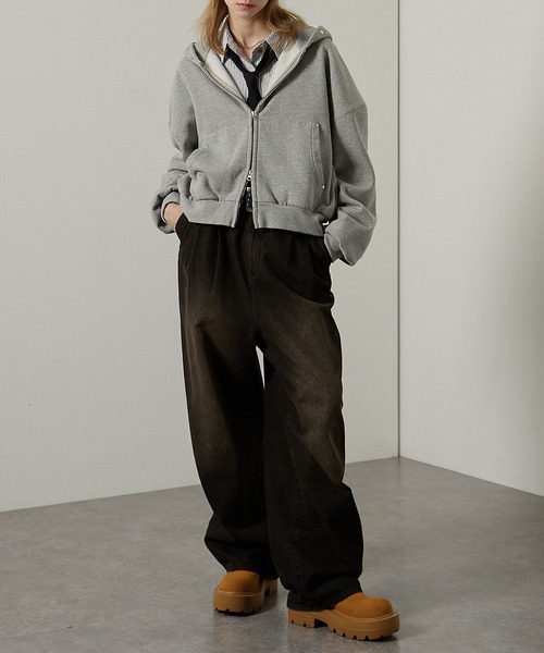 Alfred Alex(アルフレッドアレックス)の「【Alfred Alex】スタッズショートダブルジップパーカー(パーカー・レディース・杢グレー/ブラウン/スミクロ・L/M)」の6枚目の写真