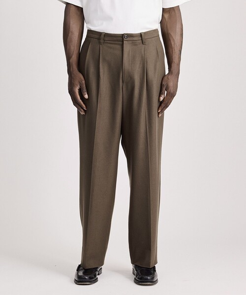 Saturdays NYC（サタデーズ ニューヨークシティ ）の「George Flannel Two Tuck Pants（その他パンツ・メンズ・オリーブ/チャコールグレー・L/M/S/X-SMALL）」の2枚目の写真