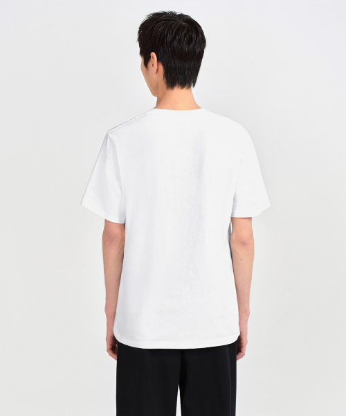 MUSINSA STANDARD（ムシンサスタンダード）の「ベーシッククルーネックTシャツ[ホワイト]（Tシャツ/カットソー・メンズ・その他・XX-LARGE/XXX-LARGE/SMALL/MEDIUM/LARGE/X-LARGE）」の4枚目の写真