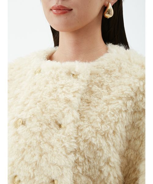 金釦フェイクファー短丈ジャケット（ノーカラージャケット）｜Mila