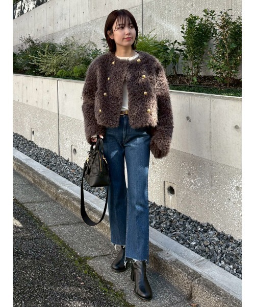 セール】金釦フェイクファー短丈ジャケット（ノーカラージャケット
