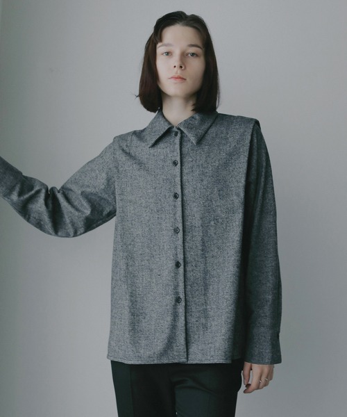 MANOF(マノフ)の「MELTON WIDE COLLAR SHIRTS(シャツ/ブラウス・レディース・ベージュ/チャコールグレー・F)」の16枚目の写真