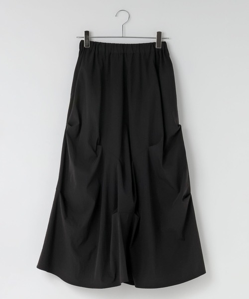 LOWRYS FARM（ローリーズファーム）の「タックボリュームスカート　605908（スカート・レディース・ブラック/オフホワイト・FREE）」の3枚目の写真