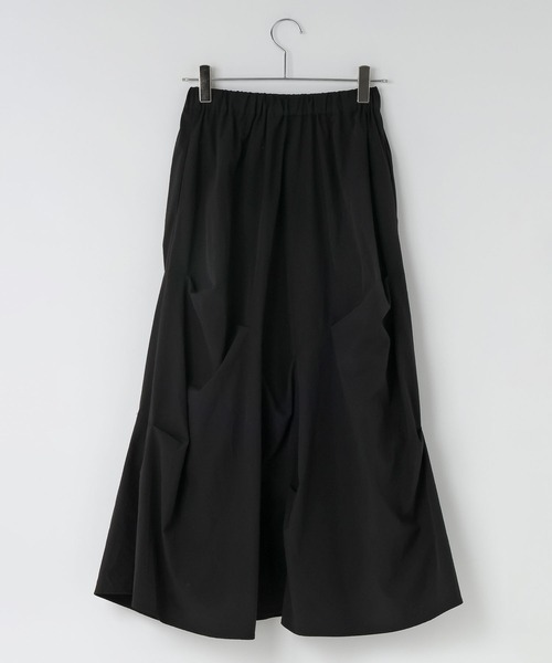 LOWRYS FARM（ローリーズファーム）の「タックボリュームスカート　605908（スカート・レディース・ブラック/オフホワイト・FREE）」の4枚目の写真