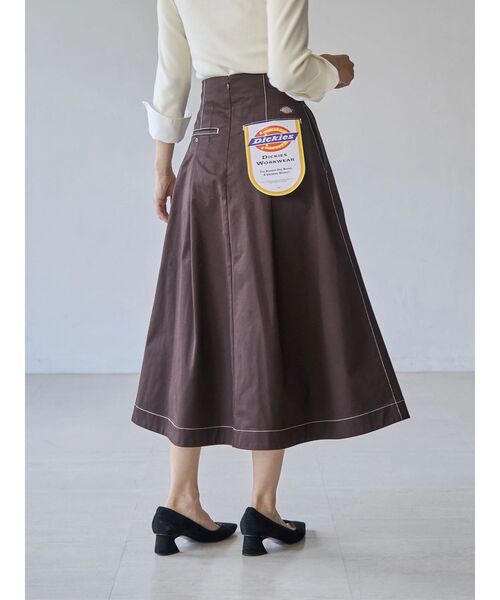 Dickies(ディッキーズ)の「【Dickies別注】マリンタックフレアスカート(スカート・レディース・ベージュ/ネイビー/ダークブラウン/ダークグリーン・SMALL/MEDIUM)」の6枚目の写真