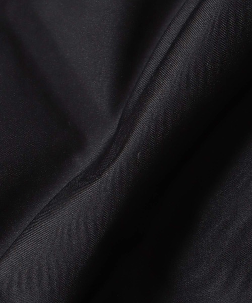 Jines（ジネス）の「ステッチレスノーカラーダウンジャケット（ダウンジャケット/コート・レディース・ブラック/アイボリー・38）」の11枚目の写真