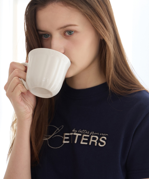 LETTER FROM MOON(レターフロムムーン)の「シャイニングロゴTシャツ(ネイビー)(Tシャツ/カットソー・レディース・その他・FREE)」の2枚目の写真