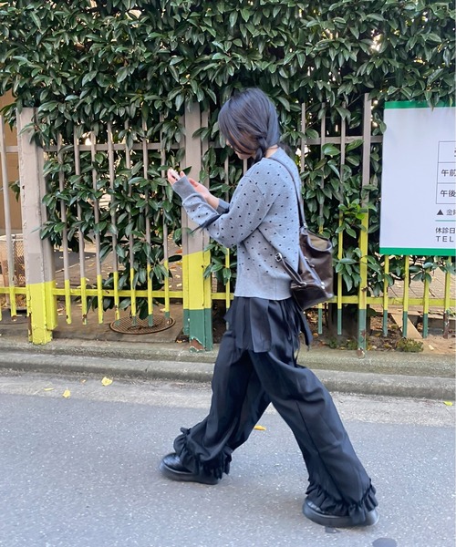 Vini(ヴィニ)の「レイヤードワイドパンツ(その他パンツ・レディース・グレー/ブラック・FREE)」の6枚目の写真