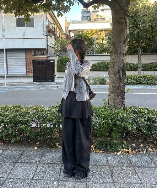 Vini(ヴィニ)の「レイヤードワイドパンツ(その他パンツ・レディース・グレー/ブラック・FREE)」の7枚目の写真