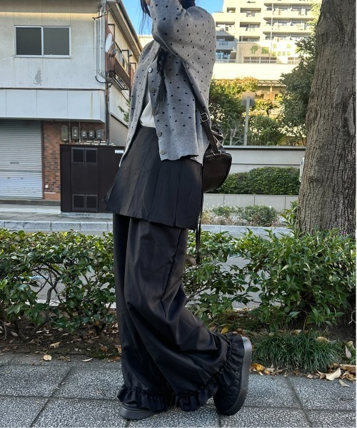 Vini(ヴィニ)の「レイヤードワイドパンツ(その他パンツ・レディース・グレー/ブラック・FREE)」の5枚目の写真