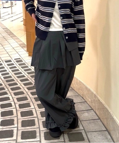 Vini(ヴィニ)の「レイヤードワイドパンツ(その他パンツ・レディース・グレー/ブラック・FREE)」の15枚目の写真