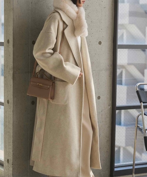 KOBE LETTUCE(コウベレタス)の「ウエストリボンデザインロングガウンコート(チェスターコート・レディース・アイボリー系/ブラック・M)」の19枚目の写真