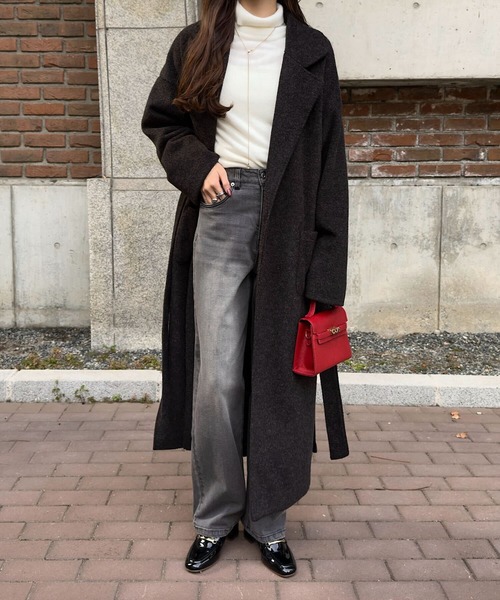 KOBE LETTUCE(コウベレタス)の「ウエストリボンデザインロングガウンコート(チェスターコート・レディース・アイボリー系/ブラック・M)」の4枚目の写真