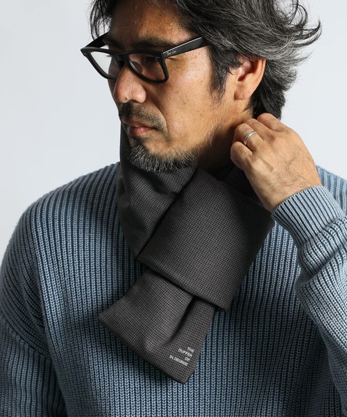 The DUFFER of ST.GEORGE(ザダファーオブセントジョージ)の「WOOL LIKE QUILTING MUFF:ウールライク 中綿マフラー(マフラー・メンズ・ダークグレー/グレー/グレー系その他・F)」の3枚目の写真