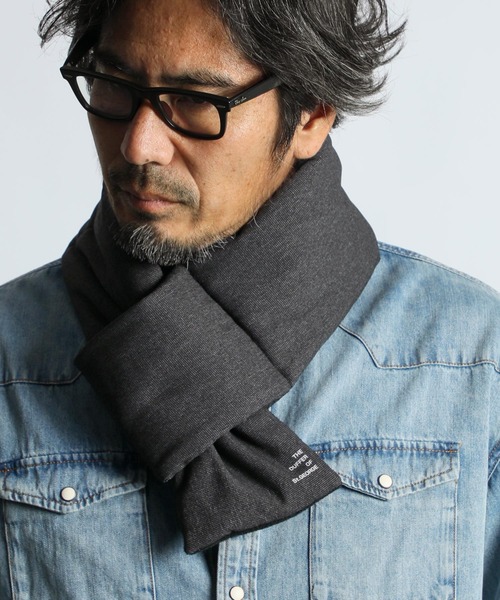 The DUFFER of ST.GEORGE(ザダファーオブセントジョージ)の「WOOL LIKE QUILTING MUFF:ウールライク 中綿マフラー(マフラー・メンズ・ダークグレー/グレー/グレー系その他・F)」の2枚目の写真