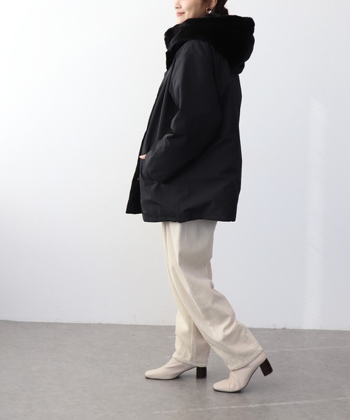 Jines(ジネス)の「ステッチレス ライナー付きダウンジャケット(ダウンジャケット/コート・レディース・アイボリー/ブラック・38)」の11枚目の写真