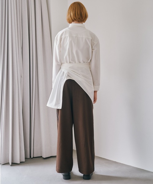 Muel Chic(ミュエルシック)の「Perth pants パースパンツ(その他パンツ・レディース・オフホワイト/ネイビー/ブラウン・MEDIUM/SMALL)」の22枚目の写真