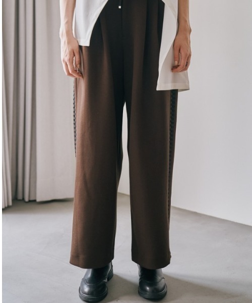 Muel Chic(ミュエルシック)の「Perth pants パースパンツ(その他パンツ・レディース・オフホワイト/ネイビー/ブラウン・MEDIUM/SMALL)」の20枚目の写真