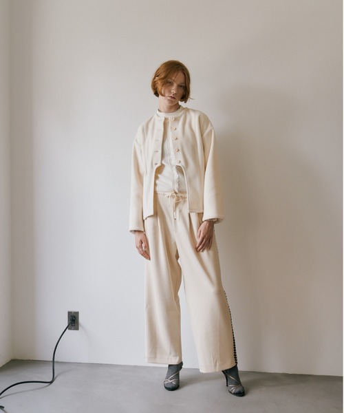 Muel Chic(ミュエルシック)の「Perth pants パースパンツ(その他パンツ・レディース・オフホワイト/ネイビー/ブラウン・MEDIUM/SMALL)」の15枚目の写真