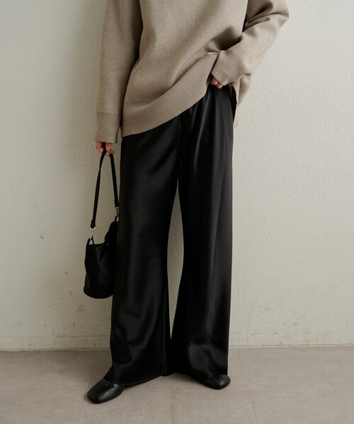 Omekashi（オメカシ）の「サテンバイアスイージーパンツ（その他パンツ・レディース・オフホワイト/ピンク/ブラック・38/36）」の18枚目の写真