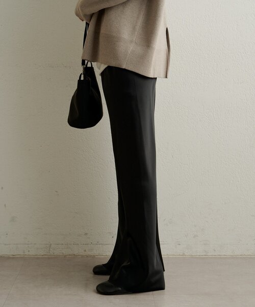 Omekashi（オメカシ）の「サテンバイアスイージーパンツ（その他パンツ・レディース・オフホワイト/ピンク/ブラック・38/36）」の21枚目の写真