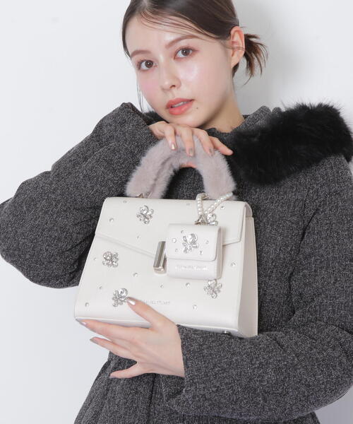 JILL by JILL STUART（ジルバイジルスチュアート）の「◇ランダムビジューミニバッグポーチ（ポーチ・レディース・レッド/ホワイト/グレー・FREE）」の14枚目の写真