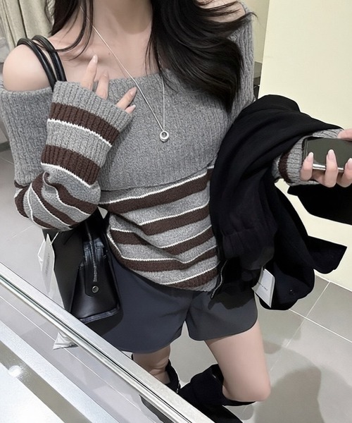HALEY PESCA(ヘーリーペスカ)の「HALEY PESCA/ボーダーオフショルダーニット(ニット/セーター・レディース・グレー/ブラック/ブラウン・FREE)」の1枚目の写真
