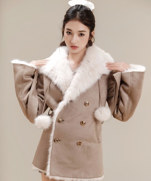 silent(and)（サイレントアンド）の「Velvet BonBon Coat(Long)（ムートンコート・レディース・ベージュ/ブラウン・LONG）」の7枚目の写真