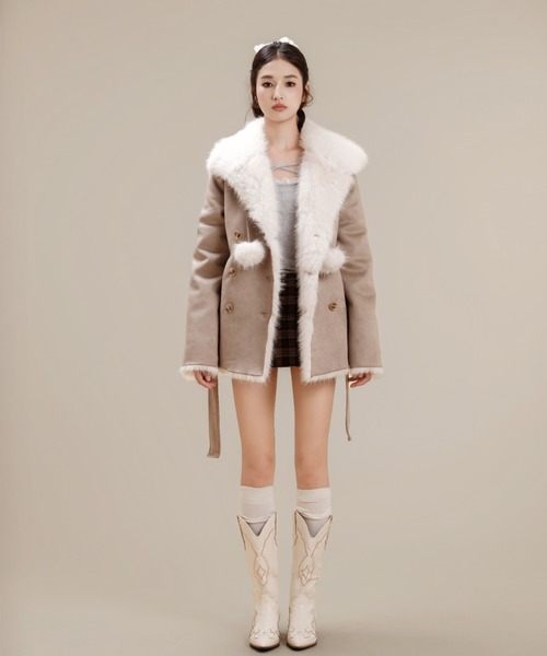 silent(and)（サイレントアンド）の「Velvet BonBon Coat(Long)（ムートンコート・レディース・ベージュ/ブラウン・LONG）」の21枚目の写真