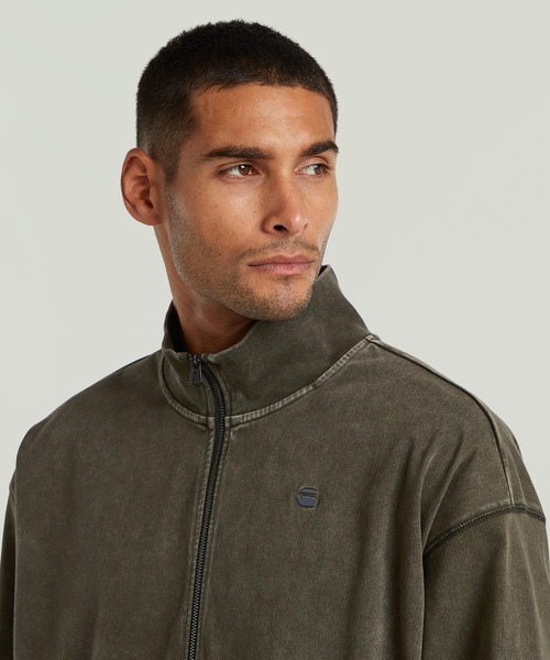 G-STAR(ジースター)の「Washed HB Relaxed Half Zip Sweater/ヴィンテージライクウォッシュ加工リラックスハーフジップスウェット/スタンドカラートレーナー(スウェット・メンズ・ブラウン系その他・LARGE/MEDIUM/SMALL/X-LARGE/X-SMALL)」の5枚目の写真
