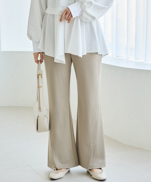 LAVEANGE（ラビアンジェ）の「【好機能シリーズ】接触冷感・吸水速乾｜ツイストスリット美脚パンツ（その他パンツ・レディース・ベージュ/ネイビー/ブラック・4L/3L/LL/M/5L）」の4枚目の写真