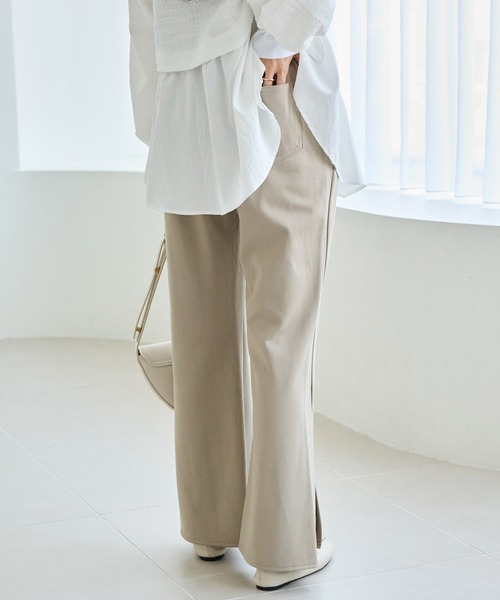 LAVEANGE（ラビアンジェ）の「【好機能シリーズ】接触冷感・吸水速乾｜ツイストスリット美脚パンツ（その他パンツ・レディース・ベージュ/ネイビー/ブラック・4L/3L/LL/M/5L）」の7枚目の写真