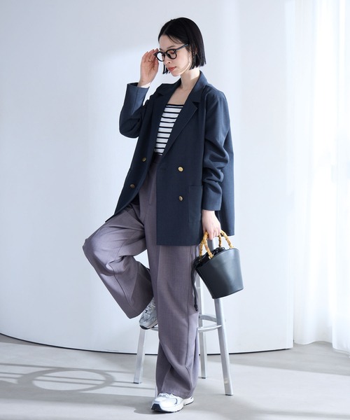 Aunely（オーネリー）の「【Aunely】すぐサラ UV ダブル テーラードジャケット＜YOSOOIシリーズ＞（テーラードジャケット・レディース・ブラウン/ネイビー/グレイッシュベージュ/グレー・S/M/L）」の22枚目の写真