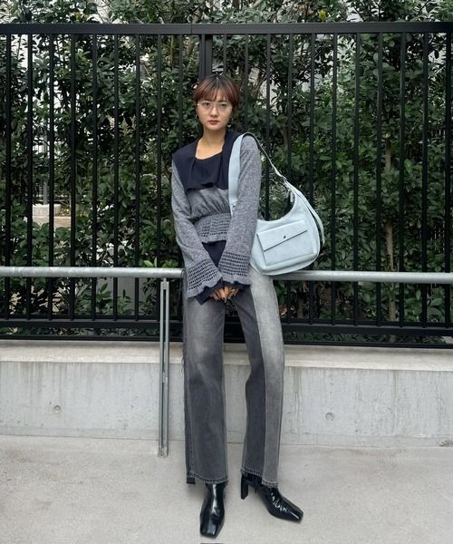 Ameri(アメリ)の「FLUFFY SHEER FRILL KNIT TOP(ニット/セーター・レディース・グレー/クリーム/ライトブルー・FREE)」の10枚目の写真
