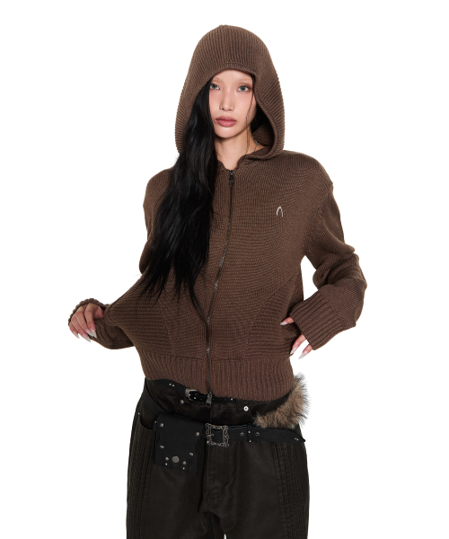 AAKAM(アーカム)の「Structure Contrast Knitted Zip-Up Hoodie (Brown)(パーカー・レディース・その他・1/2)」の9枚目の写真