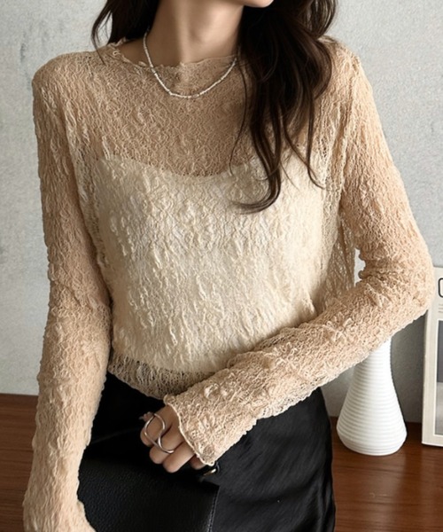 Eclat one(エクラワン)の「【Eclat one】メロウネック シアー レース トップス(Tシャツ/カットソー・レディース・アイボリー/サックスブルー/ブラック/グレイッシュベージュ・M)」の4枚目の写真