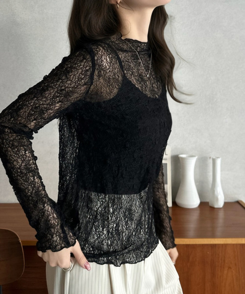 Eclat one(エクラワン)の「【Eclat one】メロウネック シアー レース トップス(Tシャツ/カットソー・レディース・アイボリー/サックスブルー/ブラック/グレイッシュベージュ・M)」の13枚目の写真