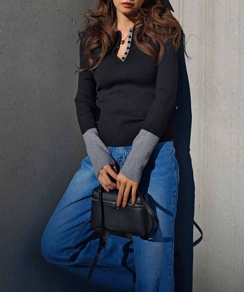 esutoreja（エストレジャ）の「バイカラーヘンリーネックリブニット（ニット/セーター・レディース・ブラウン/アイボリー・FREE）」の3枚目の写真