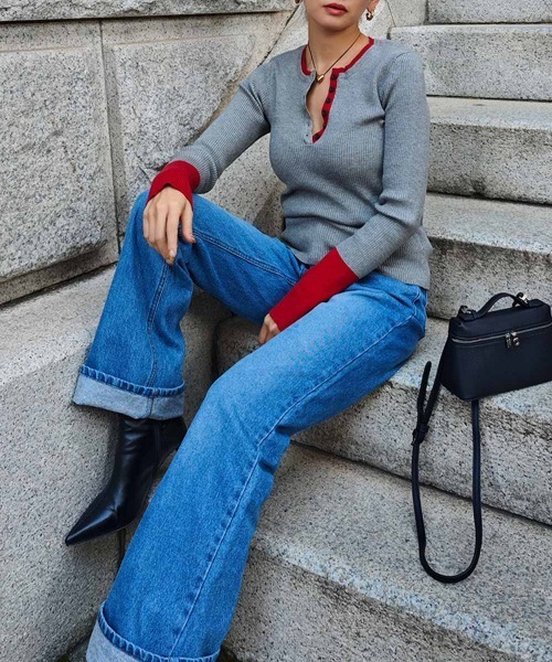 esutoreja（エストレジャ）の「バイカラーヘンリーネックリブニット（ニット/セーター・レディース・ブラウン/アイボリー・FREE）」の10枚目の写真